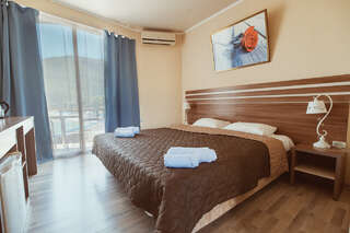 Гостиница Сальвадор Партенит Двухместный номер с 1 кроватью и видом на море-1