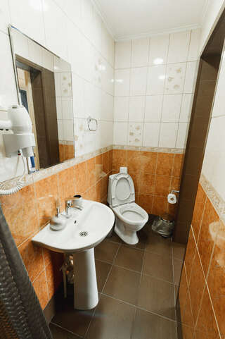 Гостиница Сальвадор Партенит Трехместный номер с видом на море-6