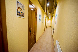 Гостиница Сальвадор Партенит Трехместный номер «Комфорт»-9