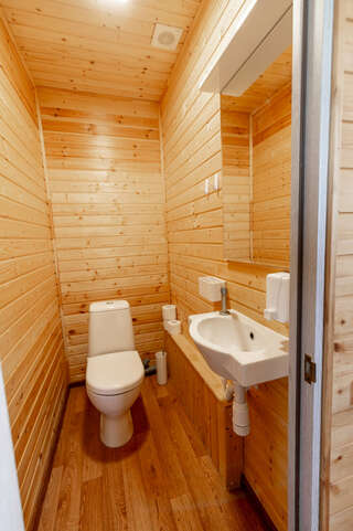 Гостиница Сальвадор Партенит Трехместный номер с общей ванной комнатой-5