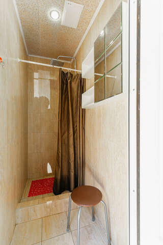 Гостиница Сальвадор Партенит Двухместный номер с 2 отдельными кроватями и общей ванной комнатой-4