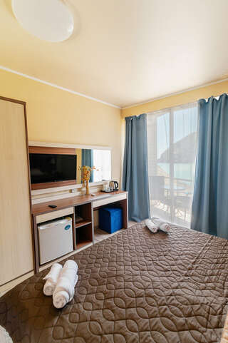 Гостиница Сальвадор Партенит Двухместный номер с 1 кроватью и видом на море-4